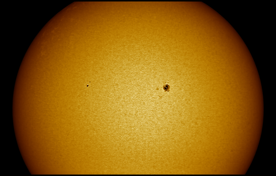 Sunspots AR1543 and AR1542